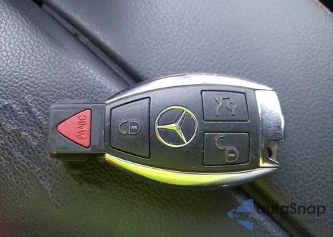 2013 Mercedes-Benz C 300 Luxury 4Matic/Sport 4Matic from USA, damaged, VIN WDDGF8AB9DR252994